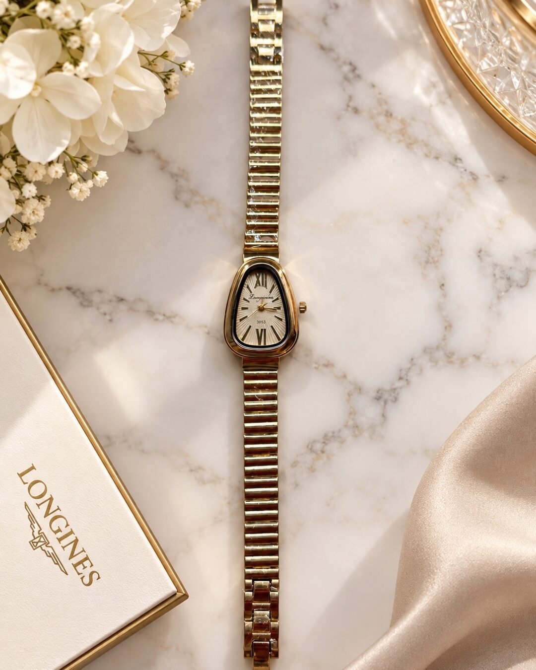 Elegant Gold Oval Watch